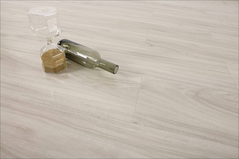 Ламинат Mostflooring Супер Глянец Дуб жемчужный 11911